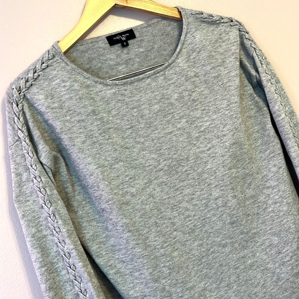 Colourworks Izy Braided Sleeve Crewneck Sweater Small Gray Boho Spring Neutral